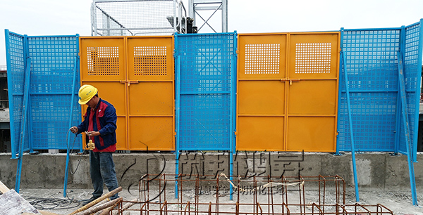 筑邦鸿昇助力中建八局建设上海施工电梯防护门